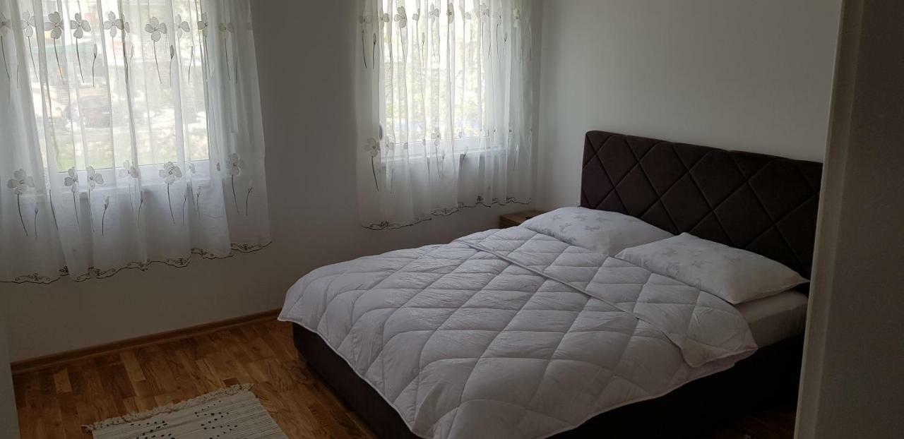 Banjalux Apartmani I Sobe Vrnjačka Banja 外观 照片
